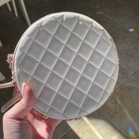 Traded Chanel pink lifesaver - Picture 2 of 8